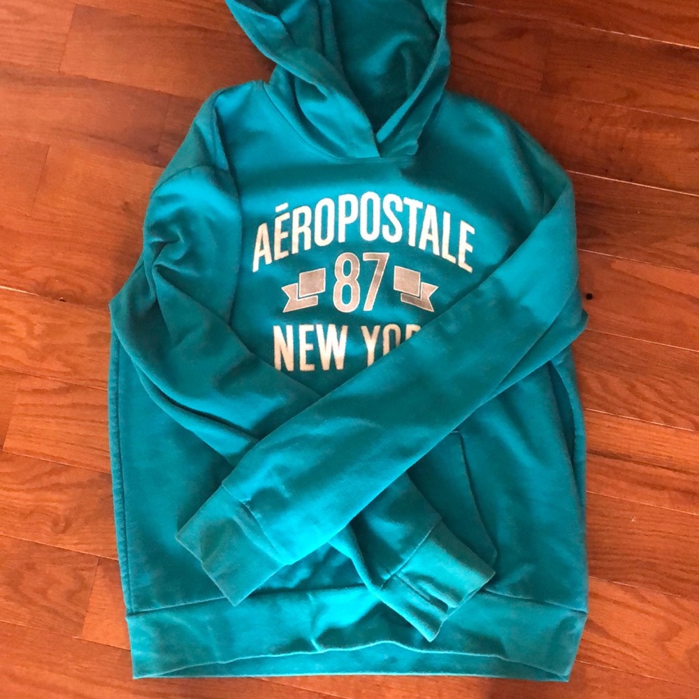 Aeropostal hoodie size (large)